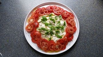 italian salad, tomatoes with mozzarella