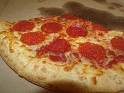 tasty pizza pepperoni