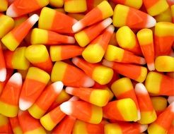 Corn candy triangular