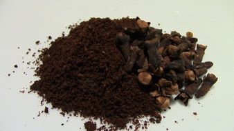 ground cloves spices