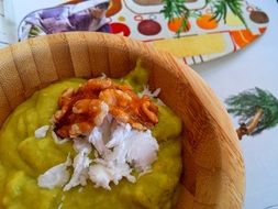 Whipped dessert with walnuts