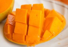 ​​sliced mango