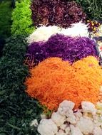 cut raw vegetables