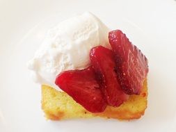 cake with cream and strawberries