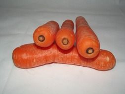 carrots stacked on top of one another
