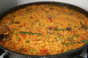 vegetarian paella