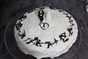 wedding cake tasty