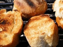 grilled crispy bread