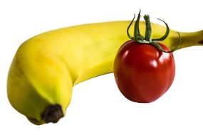 banana and tomato macro photo