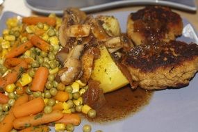 vegetables and meatballs