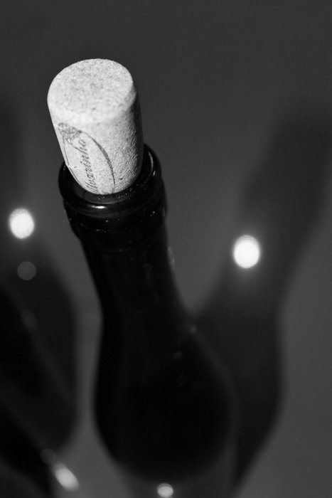 wine bottle burgundy