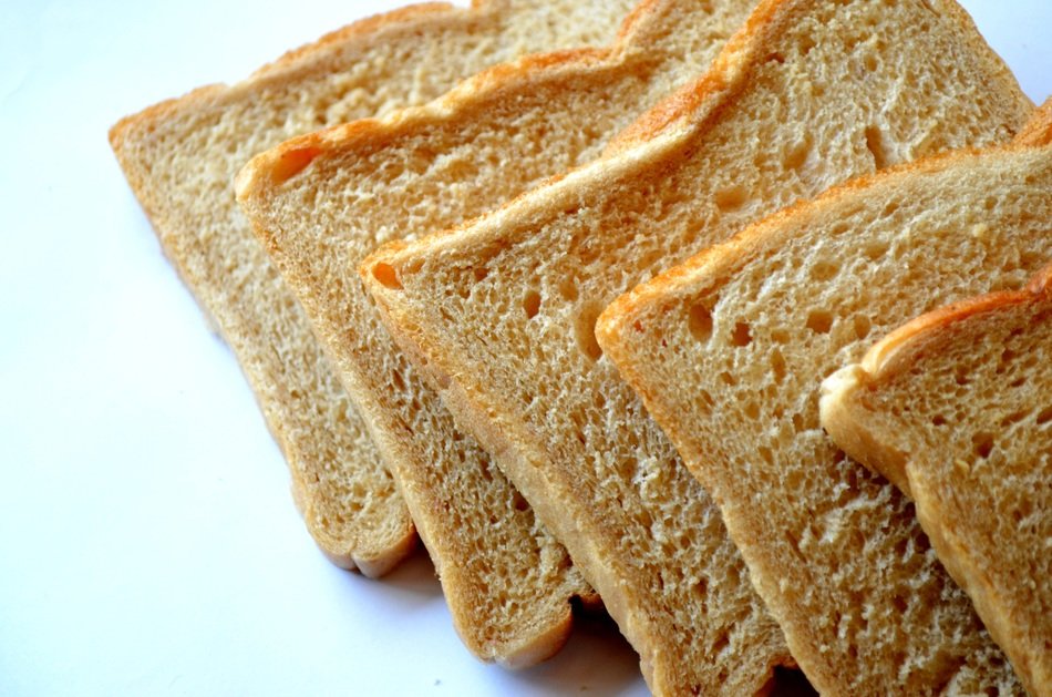 extremely deliciousbread slices