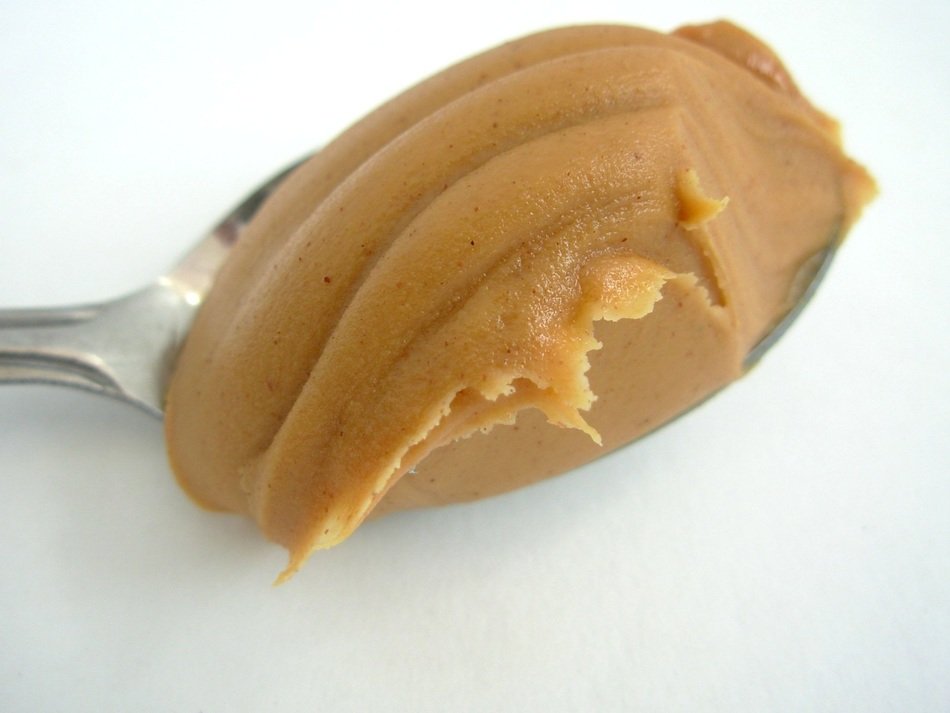 peanut butter on spoon, macro