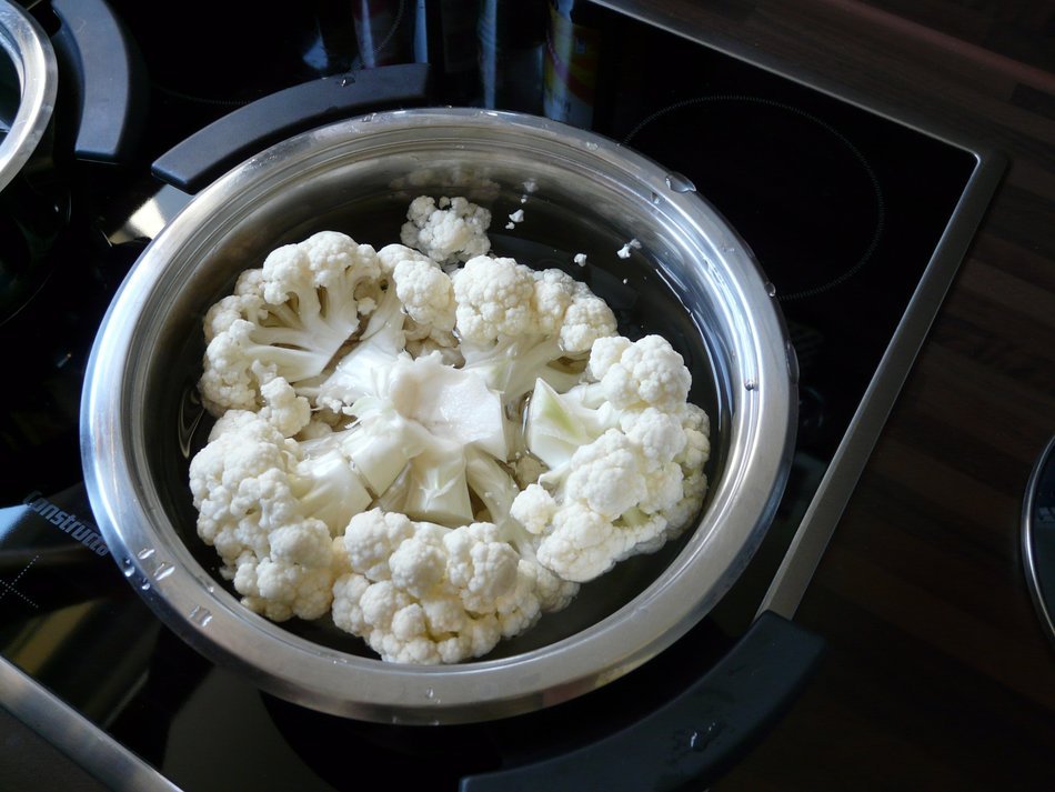 cauliflower in a pan
