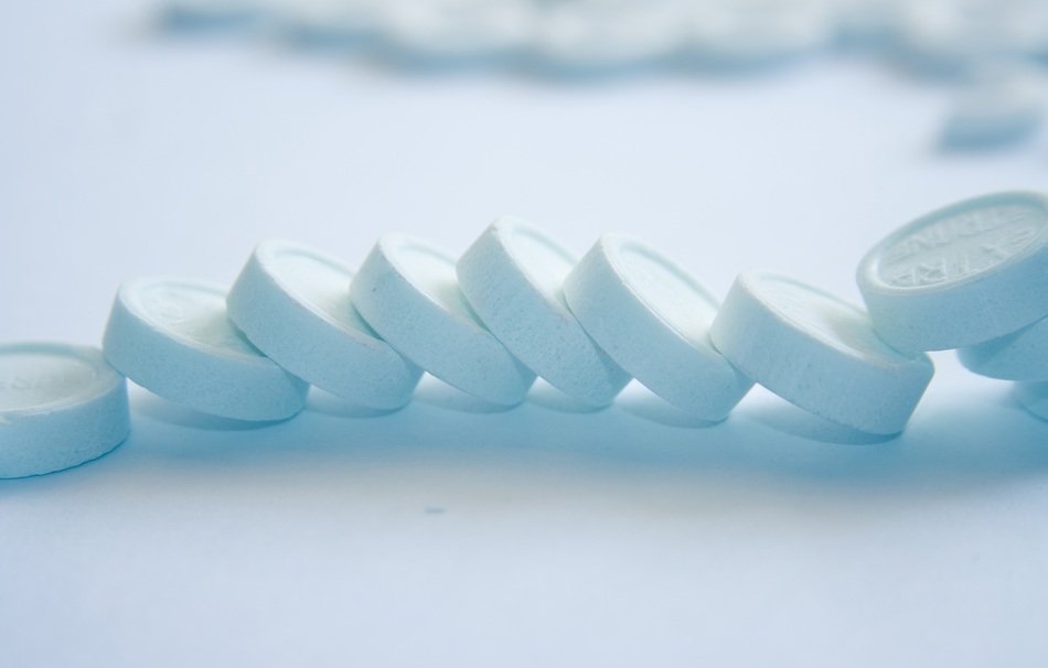 closeup picture of the white mints candy