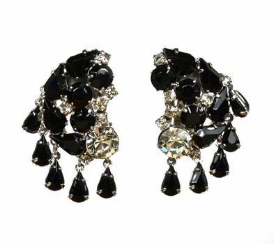 Warner Vintage Clip On Earrings