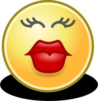 Kisses Smiley Face Clip Art N5