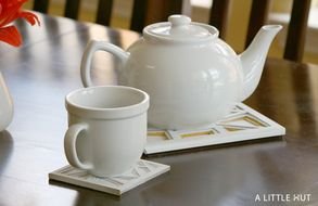 Clip art of white tableware