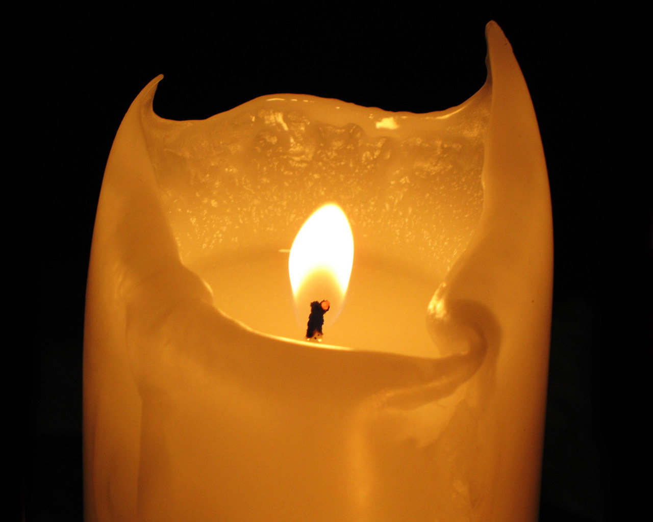 flickering candle clipart