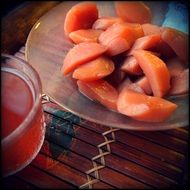 sliced pear and pear juice