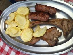 potatoes with ribs as food