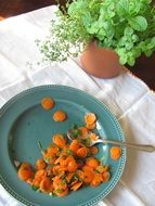 plate leftover not eaten up carrots
