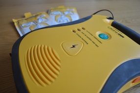 External Automated Defibrillator