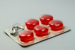 lozenge pill medicine