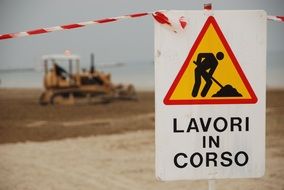 sign warning of excavation