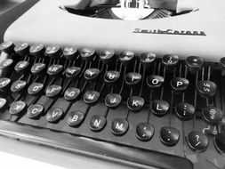 vintage typewriterâs keys