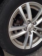 car wheel with a gray disc