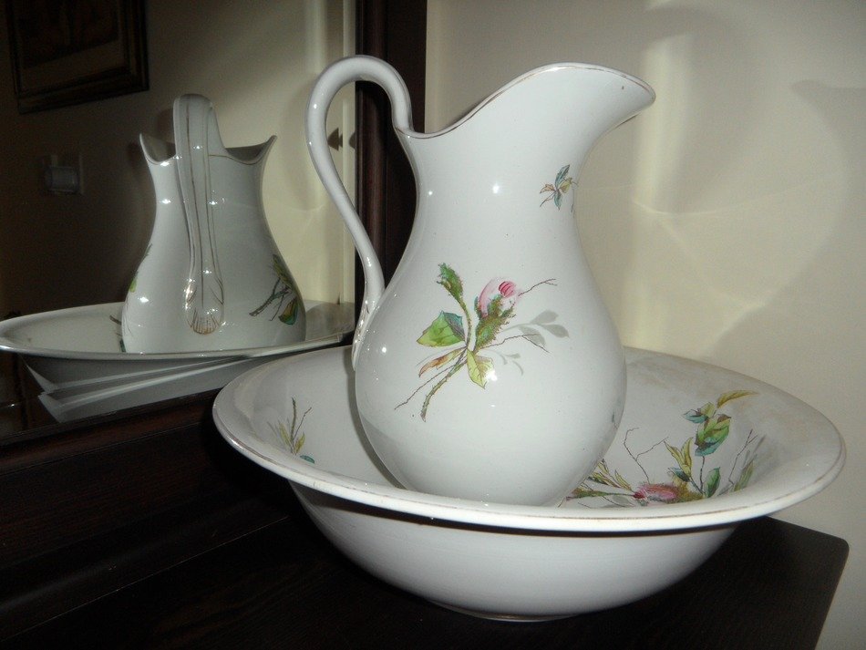 mirror, basin and jug for washing
