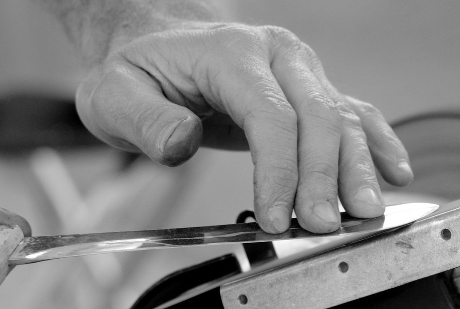 hand job with using knife