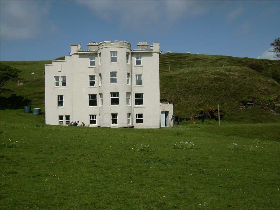 Inch house