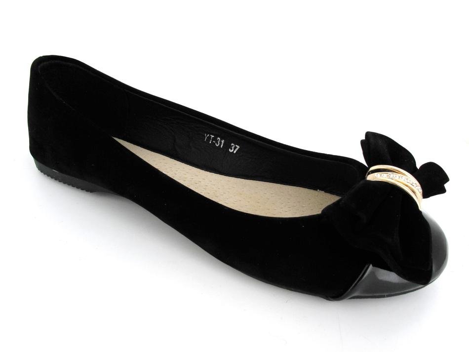 Beautiful black woman shoes
