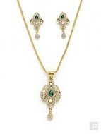 2563037 Sia Pearl Stone Pendant Set Goldjpg