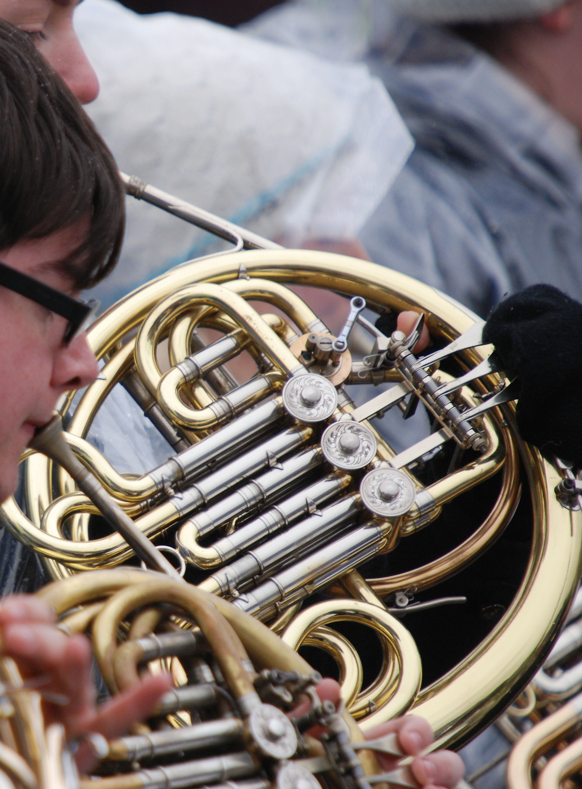 French Horn музыкальный инструмент