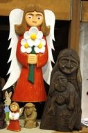 Different sculptures made of the wood