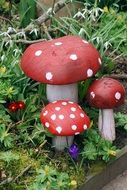 fly agaric arts crafts