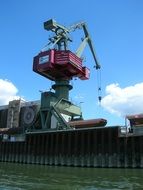 loading crane