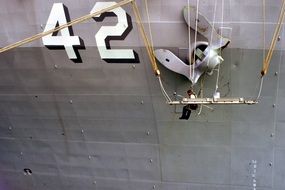 anchor maintenance ship