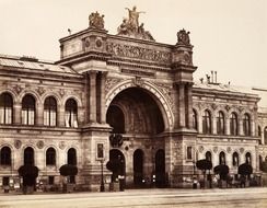 building of the world exhibition in paris