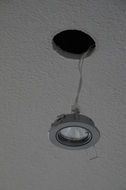 halogen lamp installation