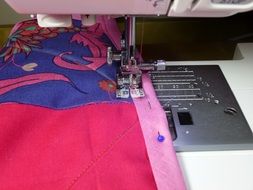 sewing machine binding quilt