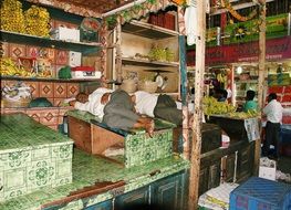 mumbai workers at rest