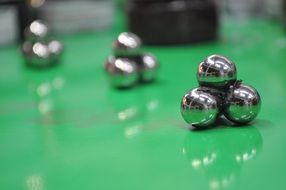 lubricated steel balls of bearing