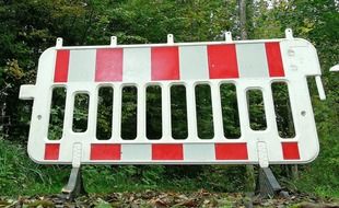 barrier as a warning