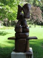 wooden eagle sculpture