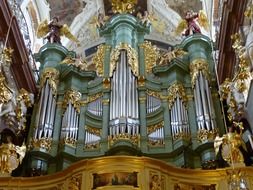 organ tool in church