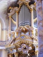 organ music in the church